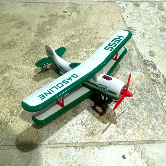 Hess truck with plane - Picture 2 of 4